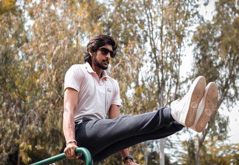 l sit pose