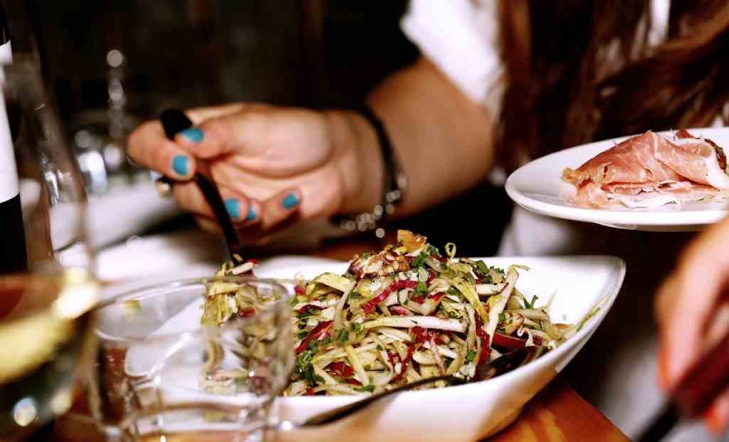 The delayed dinner timing also caused lower insulin levels and higher blood sugar levels.