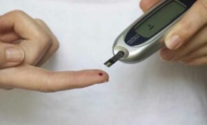 It has been observed that those who suffer from heart diseases or are overweight, have sedentary lifestyles and smoke are more prone to pre-diabetes.