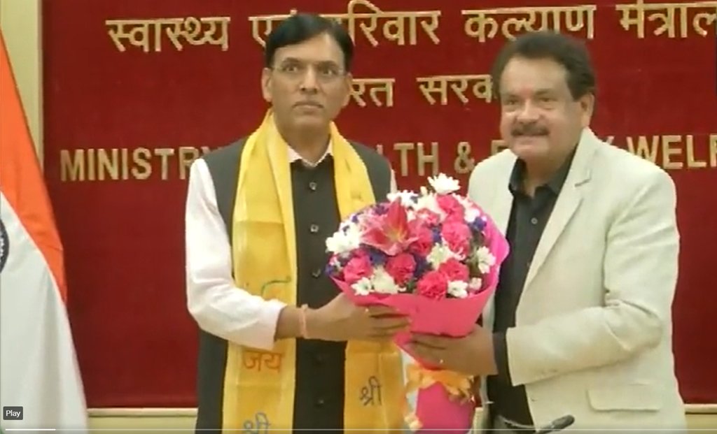 SP Singh Baghel with Union Health Minister Mansukh Mandaviya in Delhi.